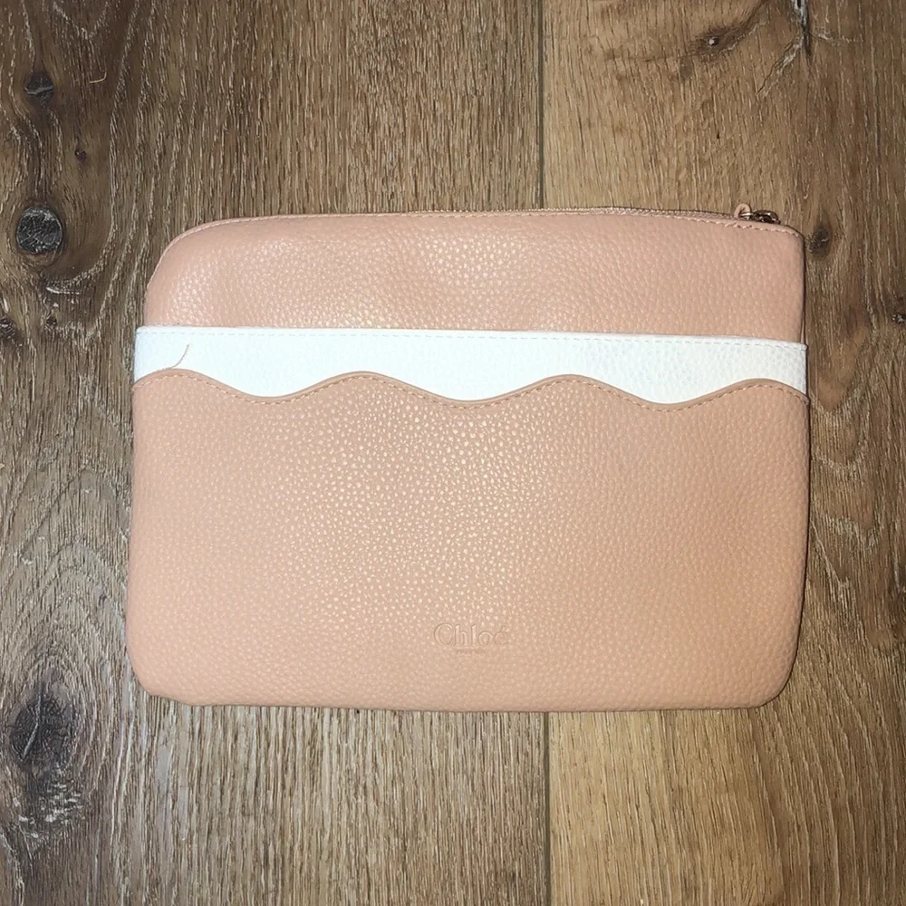 Chloé Parfum Tan & White Cosmetic Pouch